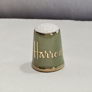 Harrods Porcelain Collectors Thimble.